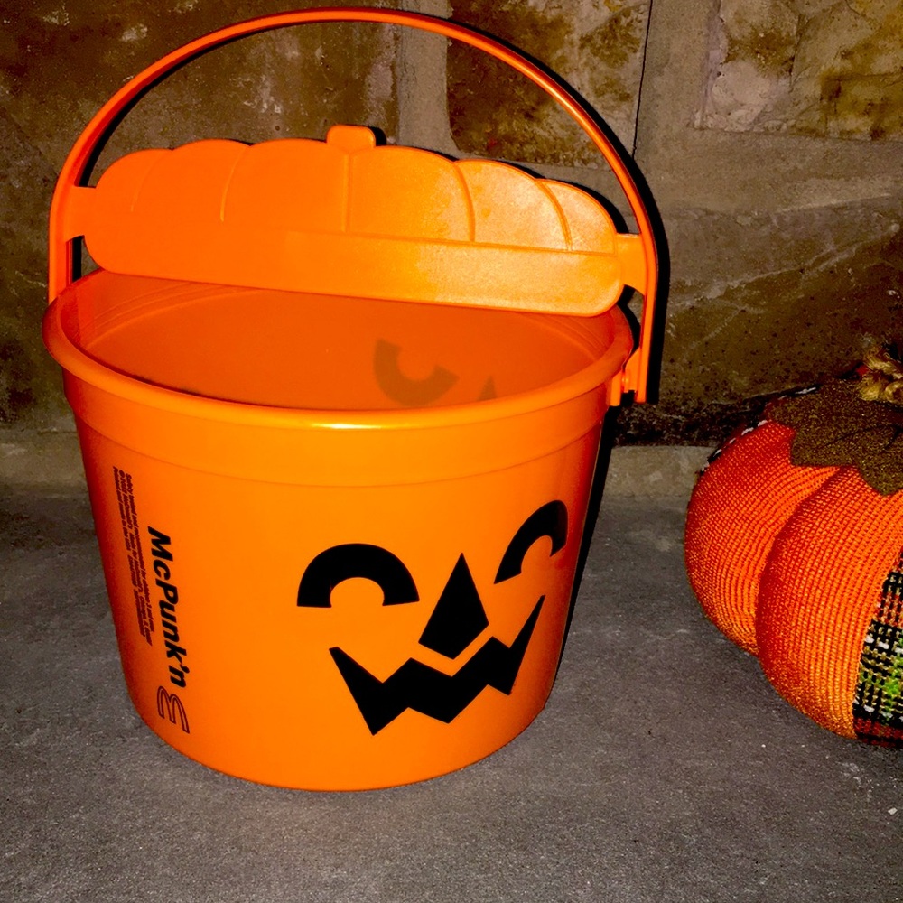 2022 McDonald’s Boo Bucket- Pumpkin